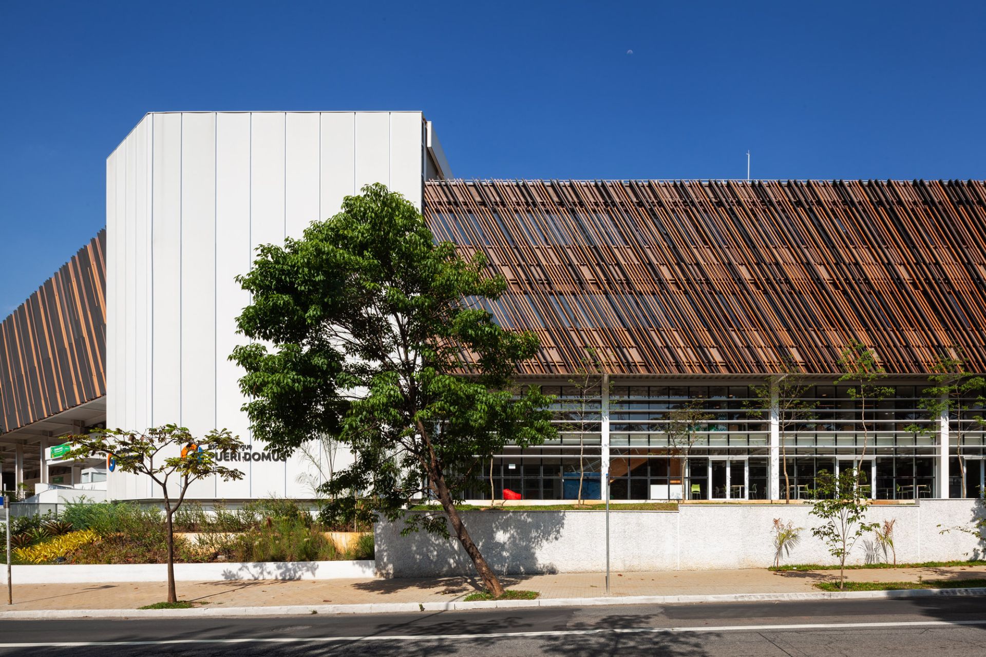 Escola Bilíngue Pueri Domus